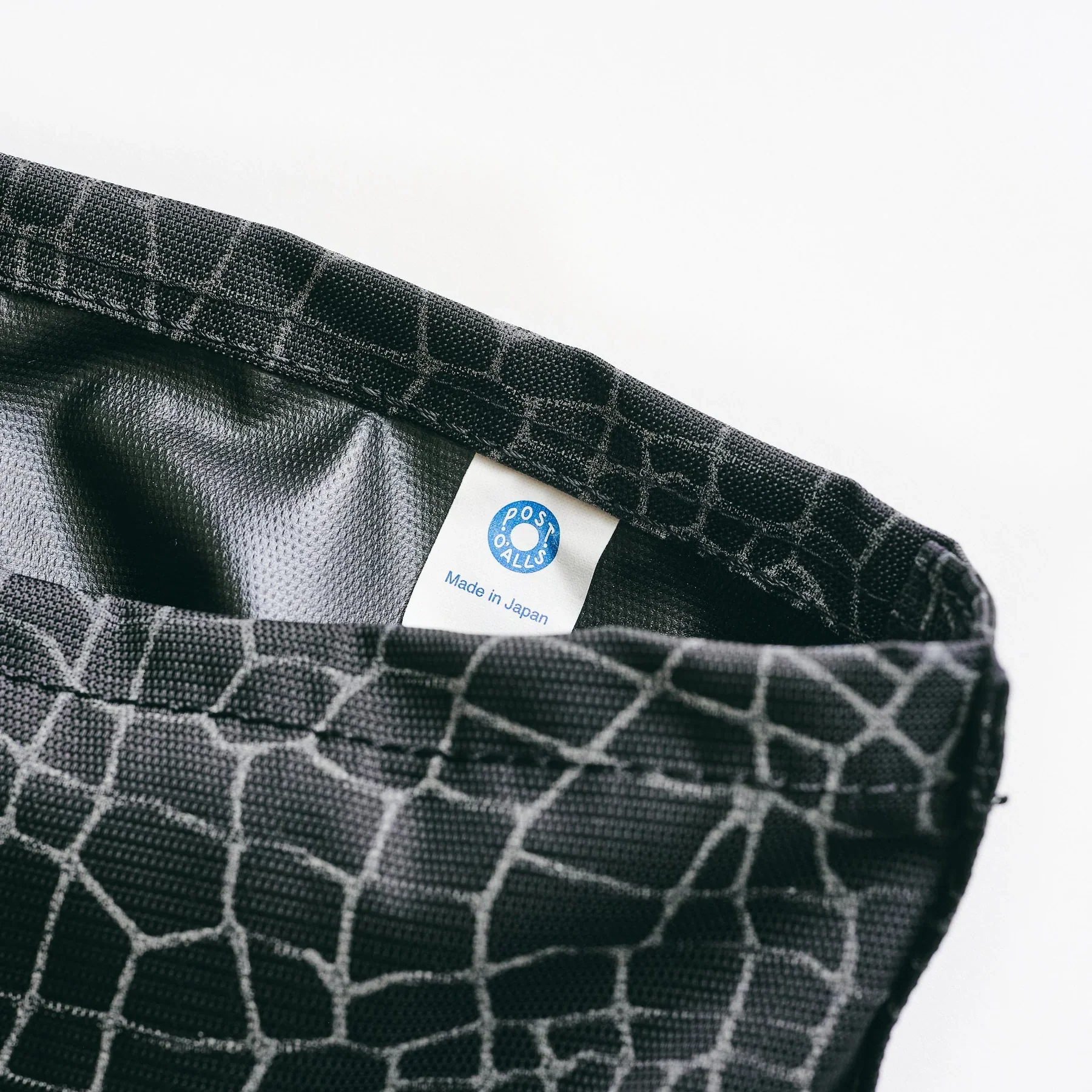 Bell Tote - Black - Image 4