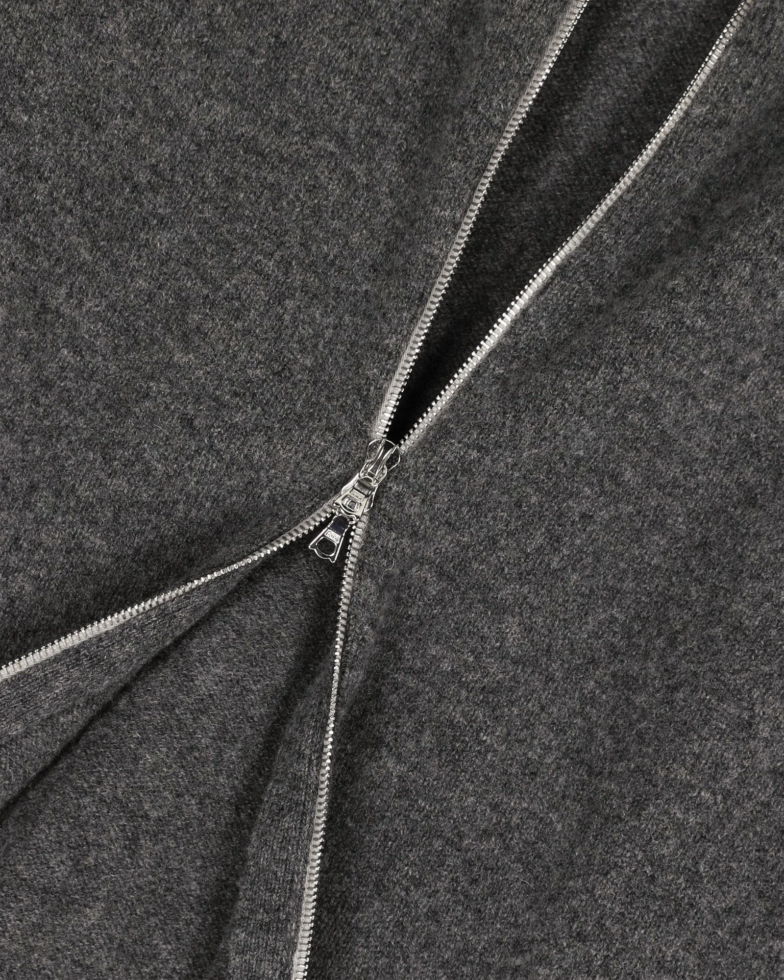 Slippery Knit - Metal - Image 4