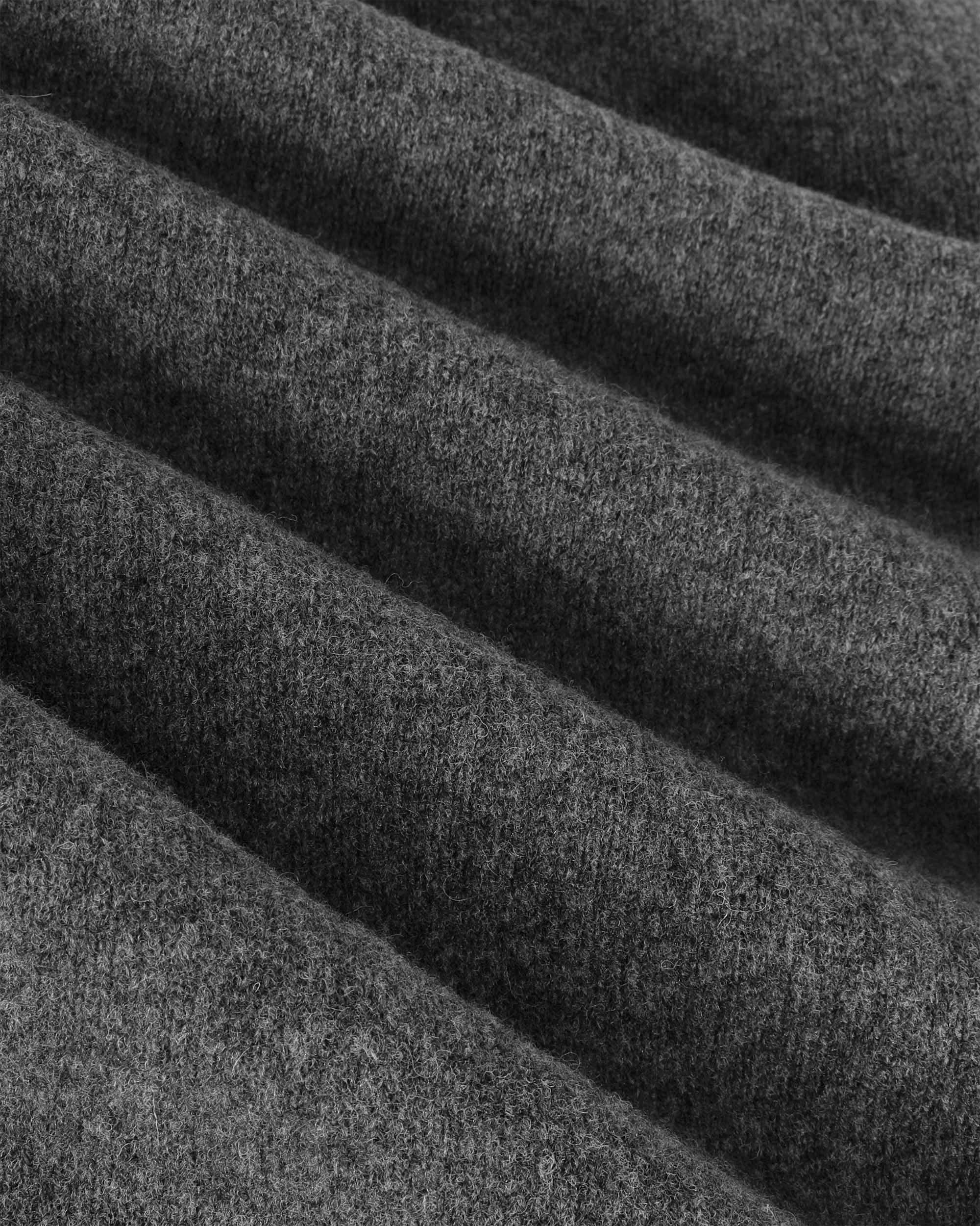 Slippery Knit - Metal - Image 5